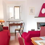 Arco In Pantheon Apartments